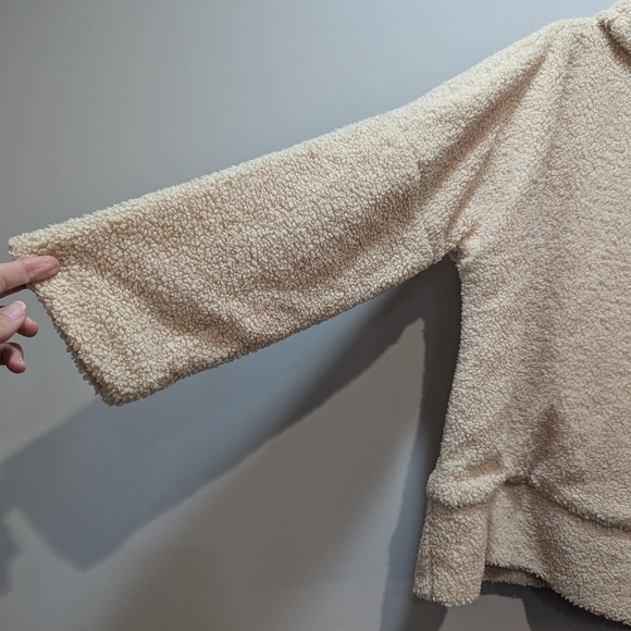 Tuckernuck Rollins Funnel Neck Sherpa Teddy Sweatshirt Size M - Picture 3 of 8